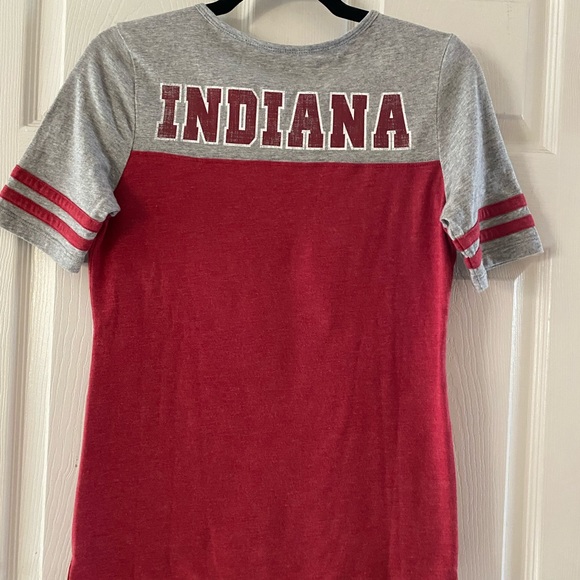 IU graphic tshirt, adorable, woman’s sz small, EUC - Picture 3 of 5
